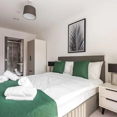 Stayzeni, Ouse Court Smart 2 Bed Flat * York