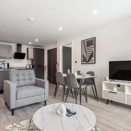 Stayzeni, Ouse Court Smart 2 Bed Flat *