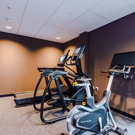 Stayzeni, Ouse Court Smart 2 Bed Flat Apartment *