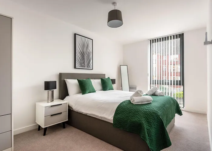 Stayzeni, Ouse Court Smart 2 Bed Flat * York